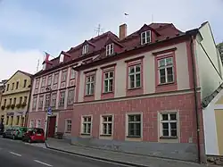 "Singerů"_dům_v_Růžové_ulici_v_Jindřichově_Hradci._Dnes_mateřská_školka..JPG