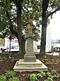 Ústí nad Orlicí, horní část ulice Příkopy - socha sv Jan Nepomucký.JPG