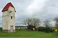 Transformátor nad vsí, v pozadí Čakov