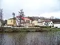 Mlékárna Čejetičky (Mlada), pohled přes Jizeru