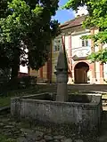Čestice, kašna.jpg