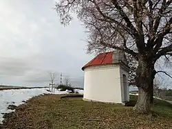 Čunín_kaplička_u_cesty.jpg