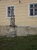 Šatov, kříž u fary.JPG