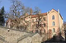 Škola-Růžovka-Chrudim2011.jpg