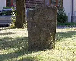 Šlapanice - smírčí kámen ul Brněnská obr2.jpg