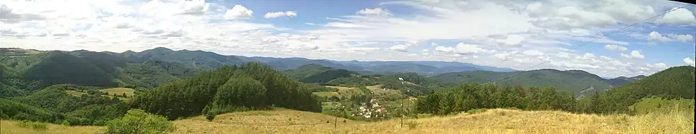 Štiavnické vrchy (foceno z vrchu Baniště na jihovýchod)