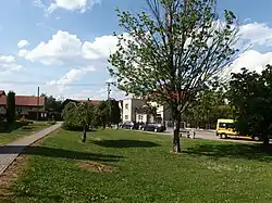 Park v centru obce