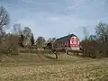 Jeden z domů v údolí Švábského potoka
