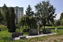 Žďár-nad-Sázavou-památník-v-parku2013.jpg