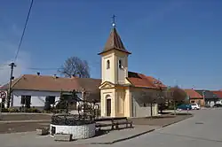 Kaple svatého Vavřince na návsi
