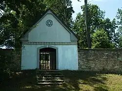 Vstup na hřbitov