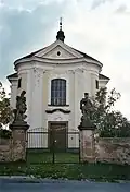 Pohled na průčelí kostela od severozápadu