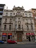 Novorenesanční třípatrový činžovní dům Žitná 10/562. Postavený r. 1897 podle plánu stavitele Josefa Blechy pro JUDr. K. Wintersteina.