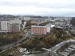 Pohled na město z komína místní tepelné elektrárny