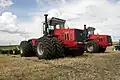 Traktor Kirovec K-744R, vyráběný od roku 2000