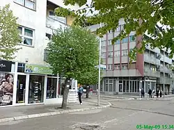 Střed města.