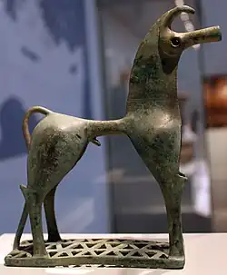 Soška koně z Olympie (bronz, kolem 730 př. n. l.)