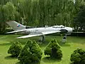 MiG-19S v parku