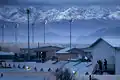 Letecká základna Bagram a hory, které ji obklopují