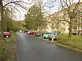 Třetí oběť žila v tomto bytovém domě (stará budova) ve Wildparkstraße