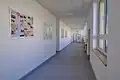 Chodba v nové nástavbě školy