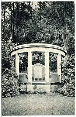 Pomník v roce 1913