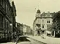 Dobová pohlednice: Roh Nádražní třídy a Nové ulice s filiálkou Živnostenské banky. Rok 1911.