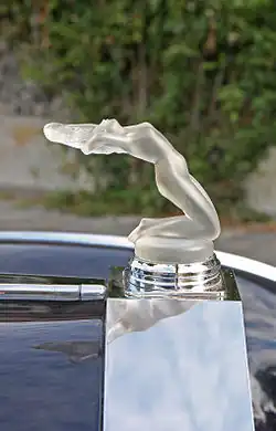 Silver Wraith (Stříbrný přízrak) pro Rolls-Royce, 1956, sklo