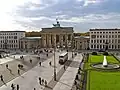 Braniborská brána, západní konec ulice