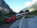 HGe 4/4 III 102 v čele Glacier expresu (MGB)