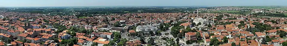Pohled na město z minaretu Selimovy mešity