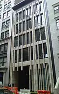 Vstup do budovy One Madison 22nd Street, New York