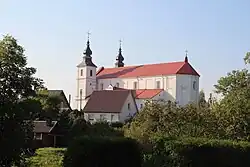 Kostel Sv. Petra a Pavla (jinak „Katedra“) ve Varniai