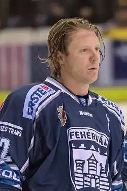 Adam Courchaine (14. října 2016)