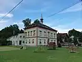 Budova základní a mateřské školy