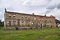zřícenina palácu i hradu