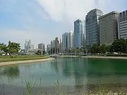 Pohled na Lake Park