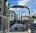 Vstup do stanice krátce před jejím otevřením
