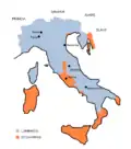 Největší rozsah království (modře) za vlády Aistulfa (749–756) a území Byzantské říše (oranžově)