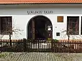 Alšův domek - vstup do Památníku