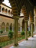 Nádvoří Patio de las Doncellas