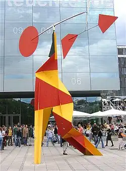 Vrásčitec s červeným diskem, Stuttgart, 1973
