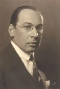 Alfred Einstein (1927)