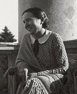 Anna Gašparíková-Horáková na fotografii od Karla Čapka, 30. léta.