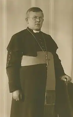A. A. Weber (1932)