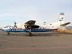 Havarované letadlo v barvách letecké společnosti SAT (říjen 2005)