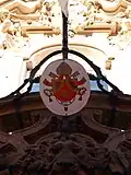 Znak nad vchodem