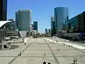 Hlavní nádvoří (Parvis de la Défense)