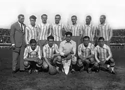 Spadaro (ve spodní řadě první zprava) na fotografii spolu s argentinskou reprezentací před úvodním zápasem na Mistrovství světa ve fotbale 1930 proti Mexiku