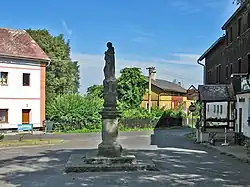 Arnoltice naves.jpg